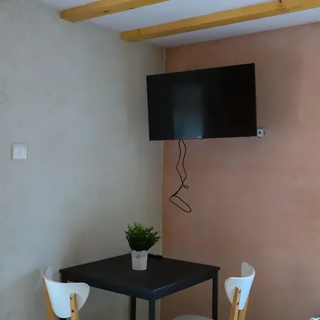 L'hotel Enfonce, D'hotes Couette-café Le Val-dʼAjol