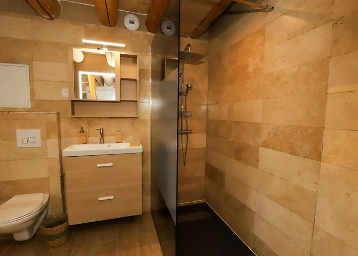 Bed & Breakfast L'hotel Enfonce, D'hotes 3*